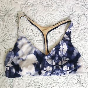 Lululemon Arise Bra // size 6 // euc
